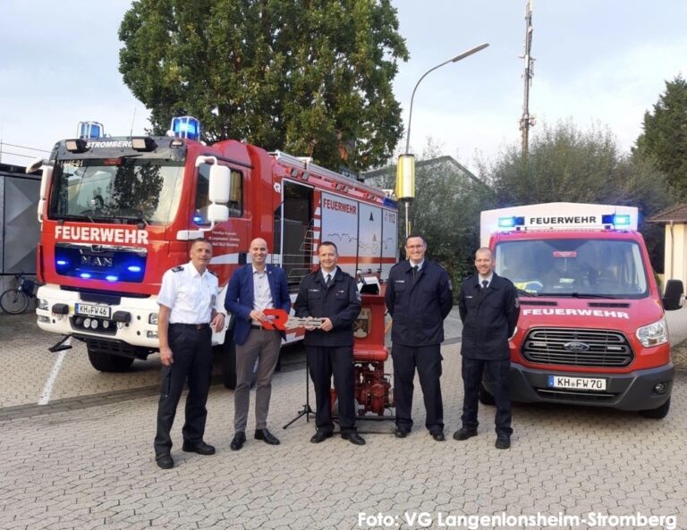Zwei neue Fahrzeuge für die Feuerwehr Stromberg in Dienst gestellt
