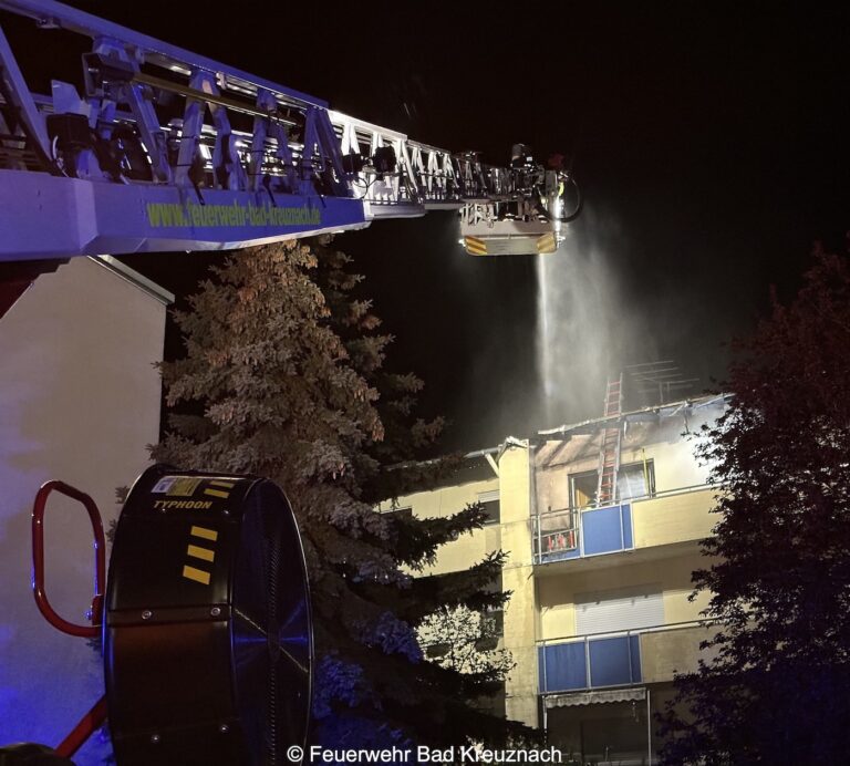 Gebäudebrand in Bad Kreuznach sorgte für Großeinsatz der Feuerwehren