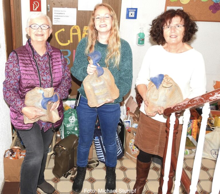 Frauen spendeten für das Café Bunt