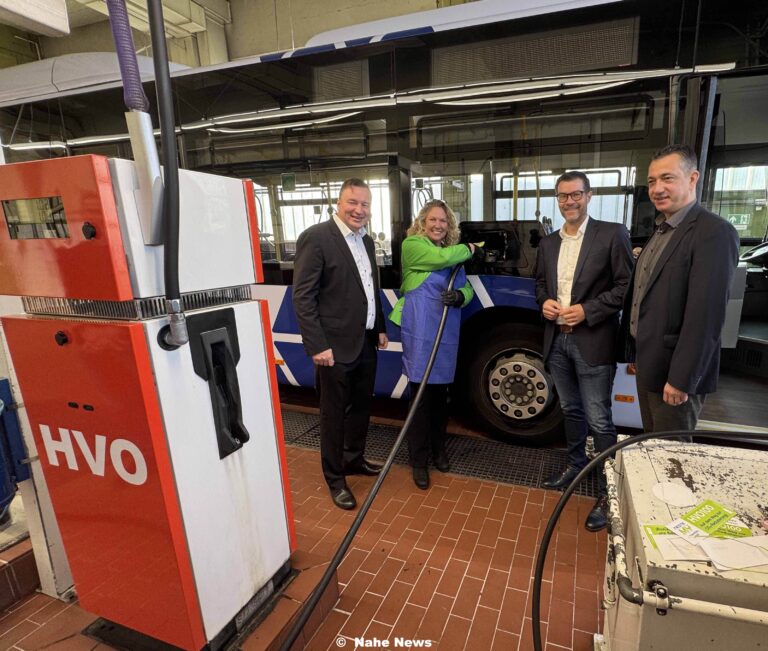 KRN-Busse fahren jetzt mit Pflanzenöl