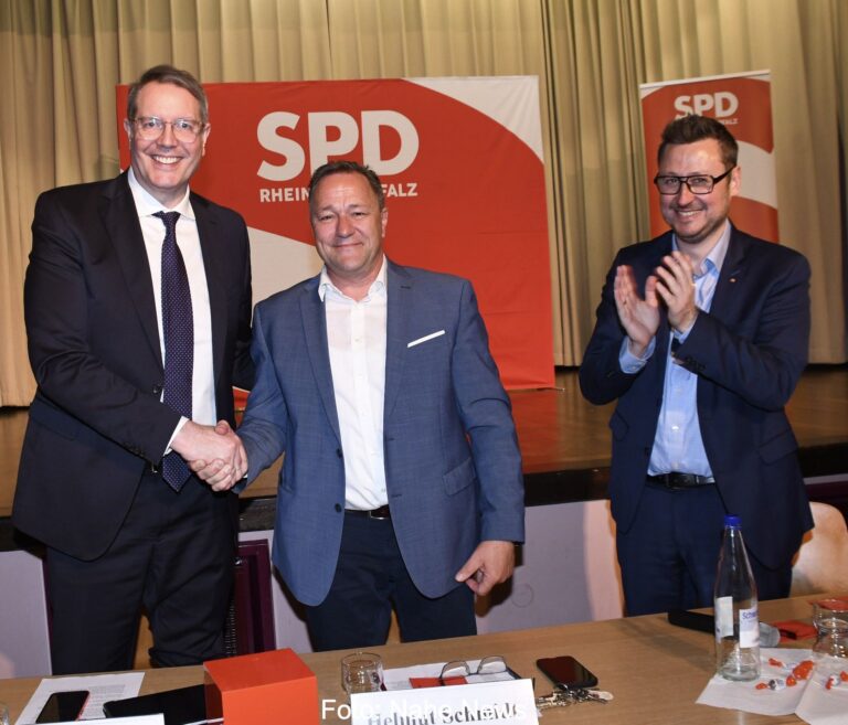 100 Prozent: Helmut Schmidt führt SPD in VG-Bürgermeisterwahl
