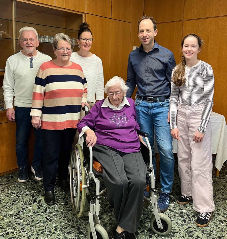 Ein Jahrhundert Lebenserfahrung: Rosa Götz feierte 100. Geburtstag